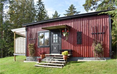 Finspang Haus | Beautiful Home In Finspång With Wifi