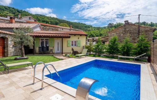 Lupoglav Haus | Beautiful Home In Lupoglav