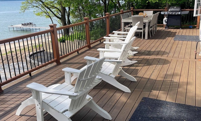 Elk Rapids Haus | Beautiful home on the shores of East Grand Traverse Bay, Michigan.