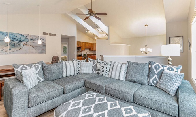 Holland Haus | Beautiful home, quiet neighborhood w hot tub. Close to shopping, beach & trails.