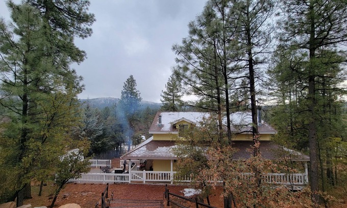 Strawberry Haus | Beautiful home with wrap around deck. 1800 SQ Feet - 3 bedrooms and nice views!