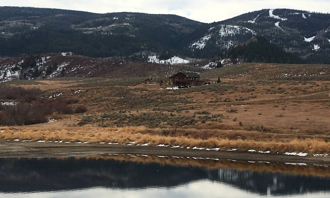 Oak Creek Haus | Beautiful Lakeside Home - Colorado Mountains