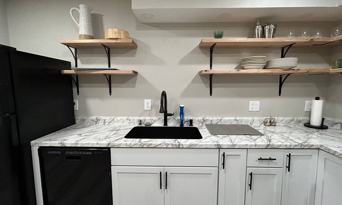 Madison Haus | Beautiful Madison Home Minutes to UW Campus/Hospital!