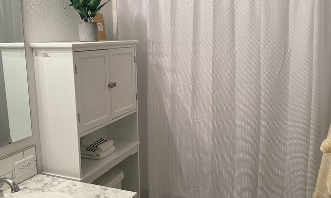 Southwest Ada County Alliance Haus | Beautiful New condo next to Park, 2 story Boise dream! Small Pets Welcome