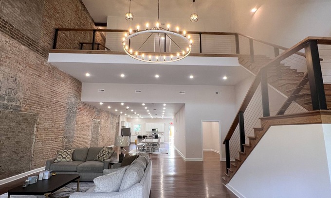 Fries Eigentumswohnung | Beautiful new Condo sleeps up to 16 on New River with Rooftop Deck view of Falls