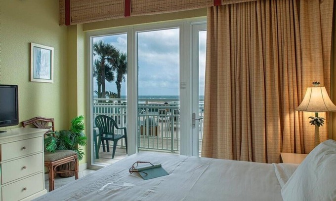 Volusia County Resort | BEAUTIFUL OCEANFRONT VIEW NEAR DAYTONA - available last week of May 2025