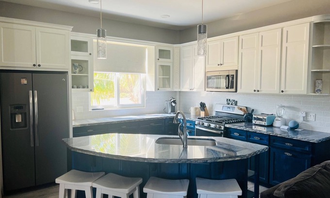 Placencia Resort | Beautiful One Bedroom, Full Kitchen in Placencia village