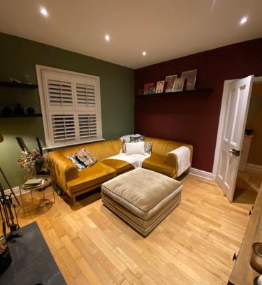Handforth Haus | Beautiful Period Victorian Home Quirky & Charming