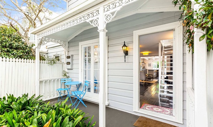 Ponsonby Haus | Beautiful Ponsonby Villa by Zodiak Stays