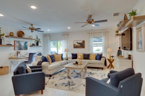 Port Saint Lucie Haus | Beautiful Port St Lucie Home with Hot Tub!