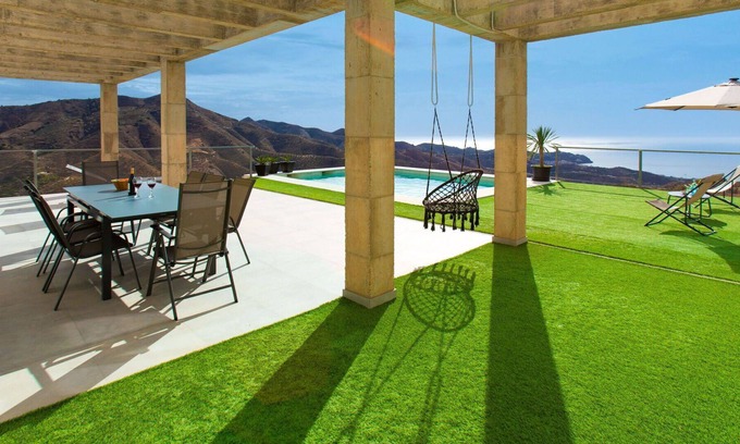 Almunecar Villa | Beautiful private villa for 6 people with A/C, WIFI, private pool, TV, terrace and parking