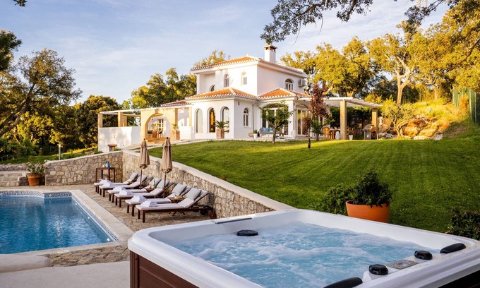 Alhama de Granada Villa | Wunderschönes Anwesen mit privatem Pool und Tennisplatz sowie sensationelle Lage