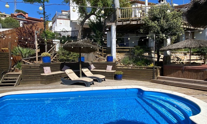 Begur Wohnung | Schönes Studio / Apartment mit Klimaanlage und Poolbenutzung.