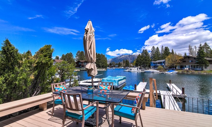 Tahoe Keys Haus | Beautiful Tahoe Home - Waterfront Location
