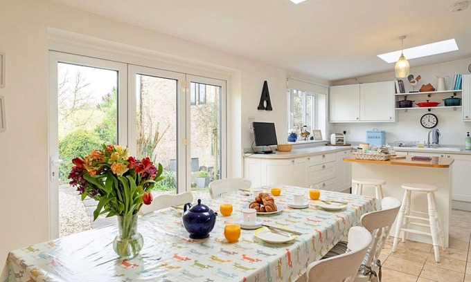 Batcombe Haus | Schönes Ferienhaus für 5 Personen mit W-LAN, Haustiere erlaubt und Parkplatz