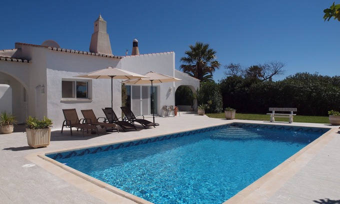 Mato Serrao Villa | Traumhafte Villa mit beh. Pool, ruhig, familienfreundlich, schnelles Internet