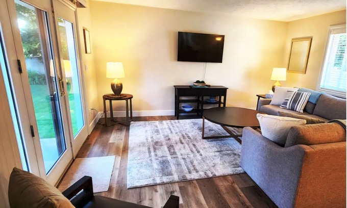 Idaho Falls Haus | Beautifully Updated Home on Oak Trail Drive in IF