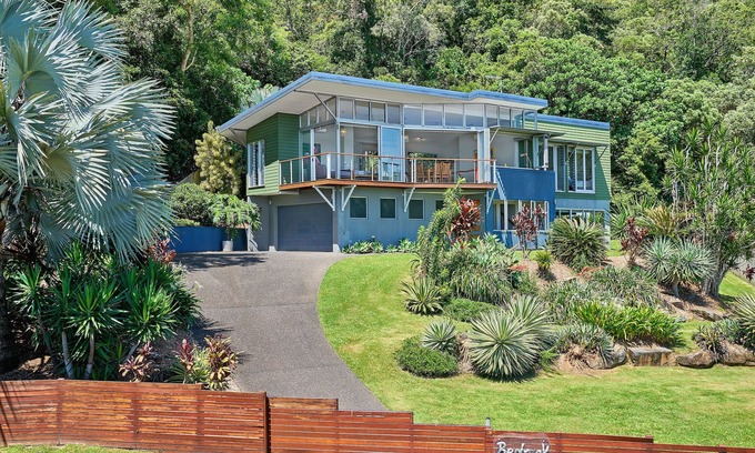 Palm Cove Haus | Grundgestein - Entspannen Sie sich und tanken Sie neue Energie mit einer spektakulären Aussicht