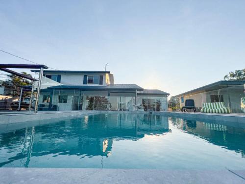 South Mission Haus | Bella Luna Beach Front - 2 bed