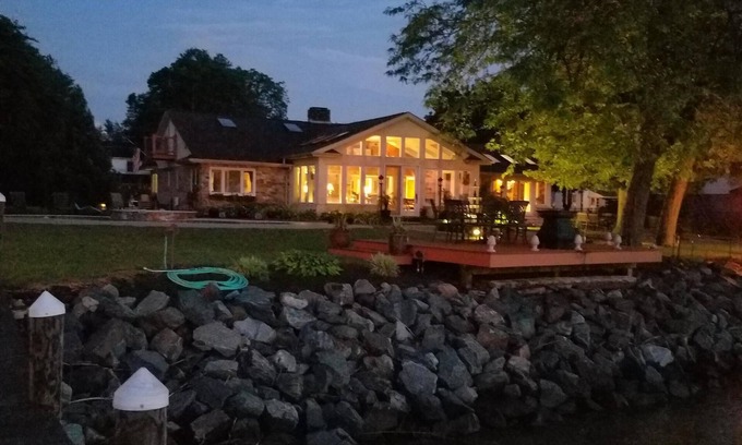 Chesapeake City Haus | BELLA VISTA - Port Herman - schöne Sonnenuntergänge - bringen Sie Ihr Boot