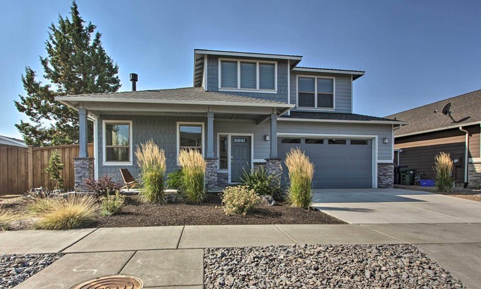 Mountain View Haus | Bend Home w/ Patio + Fire Pits < 3 Mi to Dtwn