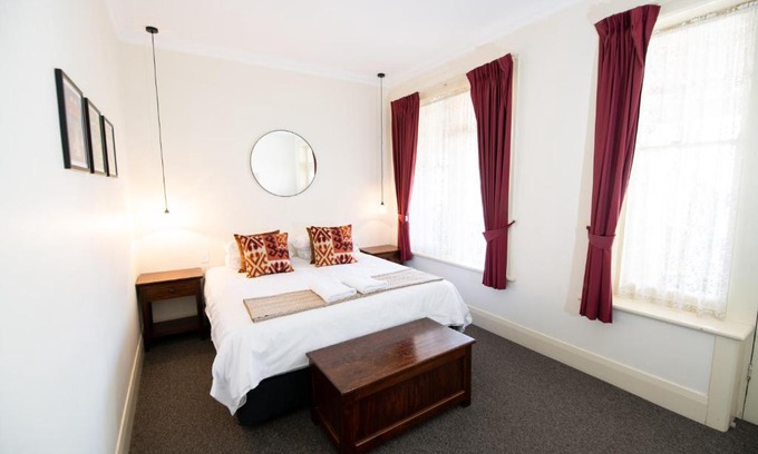 Clare Hotel | Bentley's Hotel