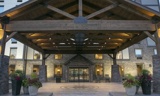 Millersburg Hotel | Berlin Encore Hotel & Suites