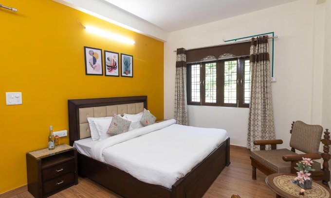 Bullawala Wohnung | Berry 3BHK by Wabi Sabi Stays
