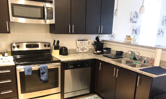 Fells Point Wohnung | Best Location in Fells Point!! Walker's Paradise!