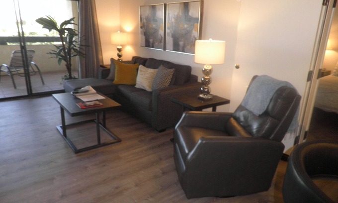 Inner Circle Eigentumswohnung | Auf der anderen Straßenseite zur Great Wolf Lodge und zum Talking Stick Entertainment District