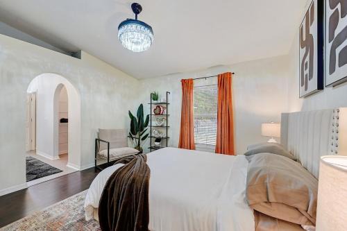 Westside Haus | BEST on the WEST Nr I295 DWTN Pet Frdly Games YRD