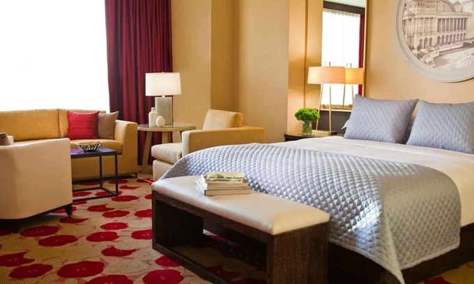 Downtown Chicago Hotel | Best Value, Quality Stay! Pet-Friendly Property, Close to Water Tower Chicago!