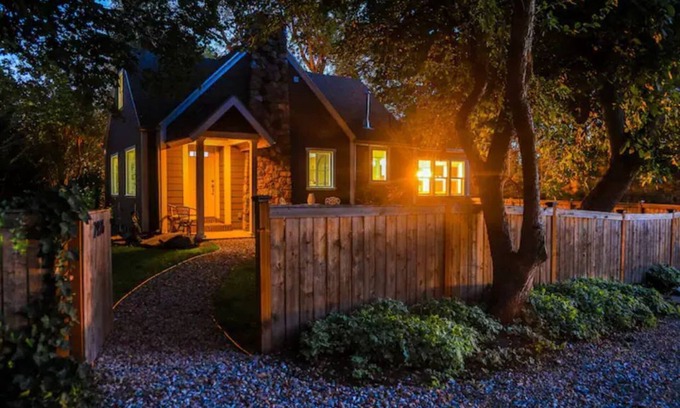 Holladay Haus | Bettie's Sweet Retreat!