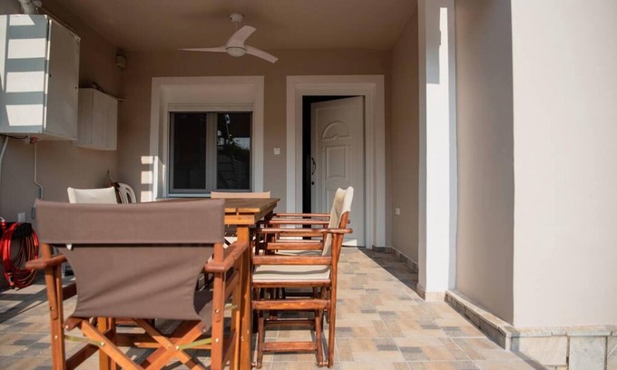 Agria Haus | Betty's 4 Seasons in Agria