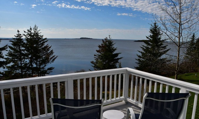 Orrs Island Kabine | Betty's Place - Cozy ocean front getaway , Relax, Reconnect and Recharge on the Maine Coast