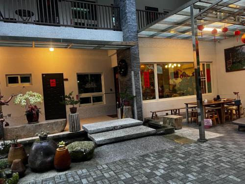 Lugu Kabine | Bi Xuelin