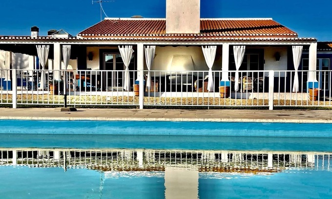 Grandola Haus | Big property close beaches comporta /Melides with cleaning service included -A/C
