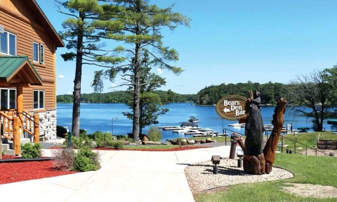 McGregor Hotel | Big Sandy Lodge and Resort