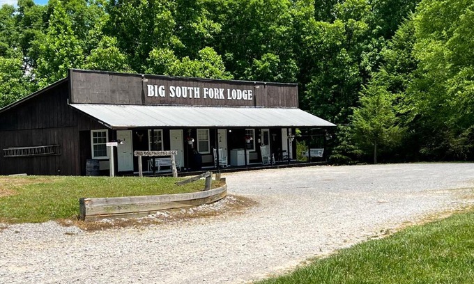 Jamestown Hotel | Big South Fork Lodge