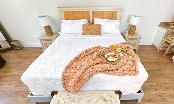 Alice Town Wohnung | Bimini Nest Cozy Studio, Steps from the Beach