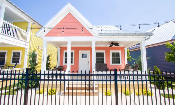 Celina Hütte | Birdie Bungalow - Spacious Lakeside Cottage