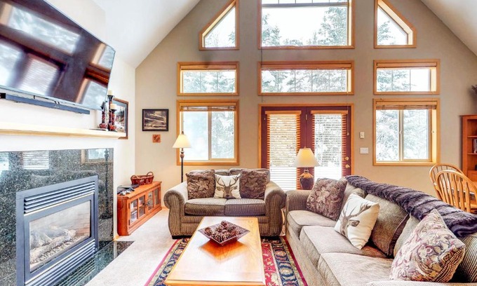 McCall Haus | Bitterroot Hideaway