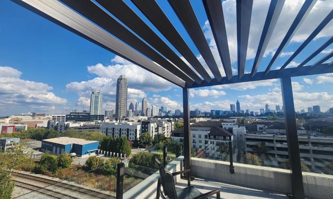 Loring Heights Wohnung | Bleisure at Atlantic Station Modern 1 Bedroom