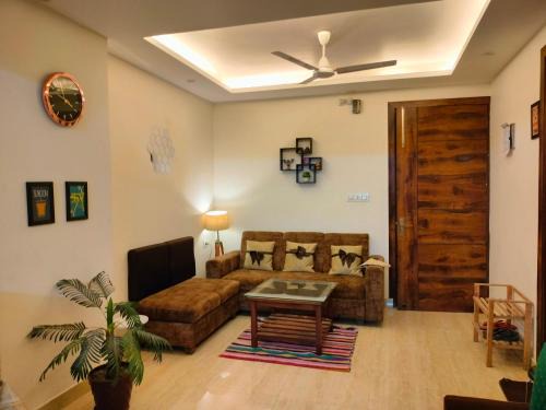 Tapovan Wohnung | Blue Heart Home 1 BHK - Spacious Flat in Tapovan