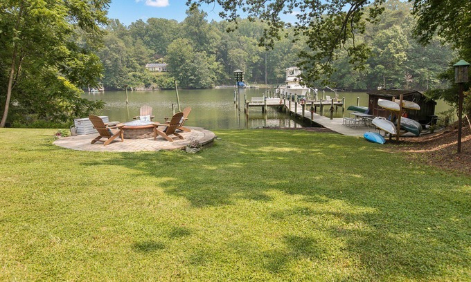 California Wohnung | Blue Heron on Little Kingston Creek