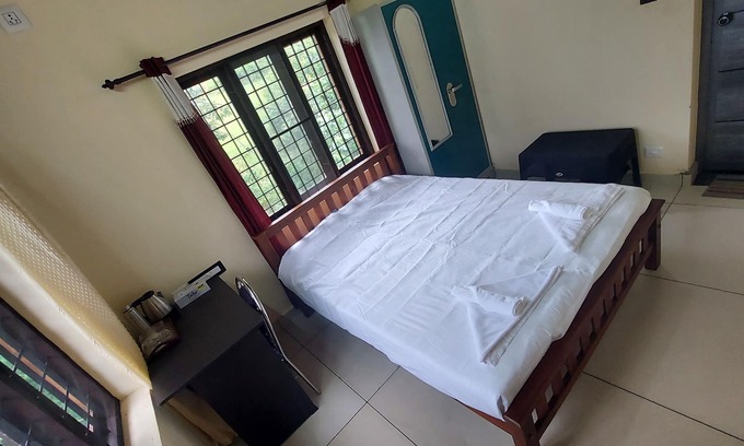 Mannarkkad Haus | Blue Hills View, a peaceful retreat nestled in the Attapadi mountains.