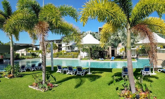 Nelly Bay Wohnung | Blue on Blue Apartment 932