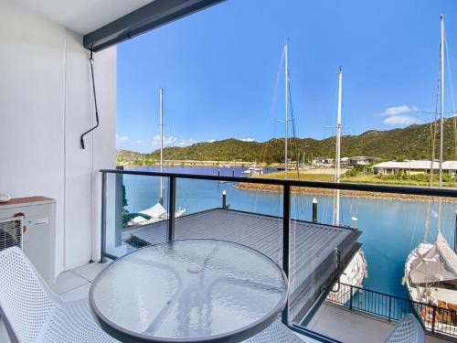 Nelly Bay Hotel | Blue on Blue Studio Room 1242