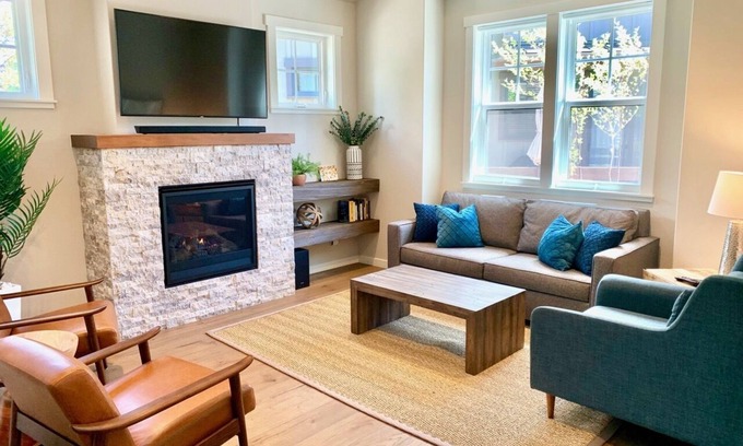 Sagewood Haus | Bluebird Day - Haus-familienfreundliche Nachbarschaft-Bikes-River Trail