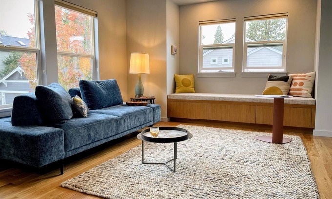 Century West Haus | Bluebird Day - Summit Sanctuary